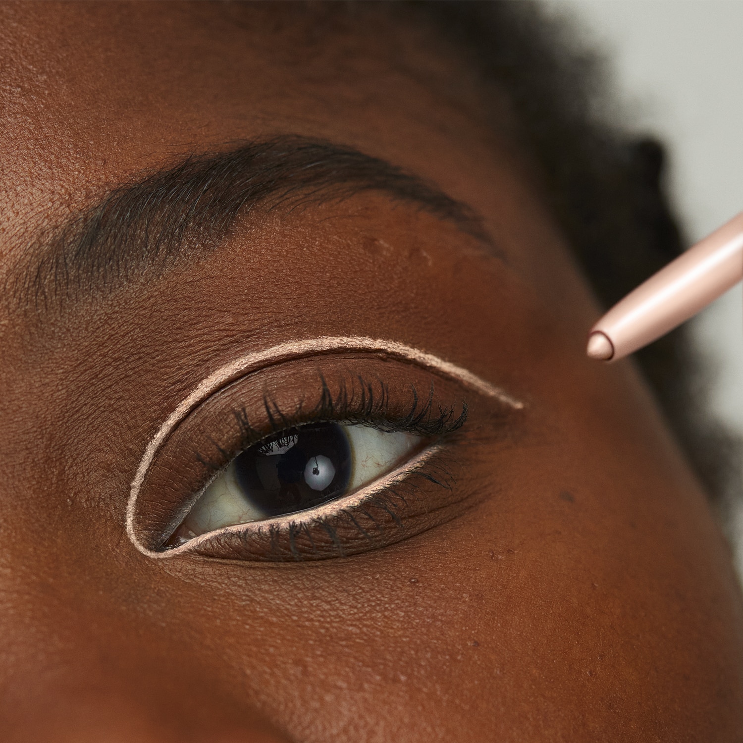 THE 24H AUTOMATIC EYE PENCIL (DELINEADOR DE OJOS)